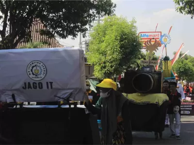 Karnaval Pawai Budaya  dalam Rangka Hut RI Ke-79 MA Islamiyah Senori Tahun 2024