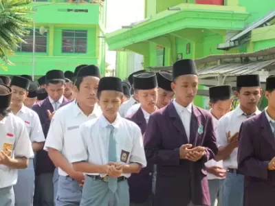 UPACARA PESTA DEMOKRASI PENGURUS ORGANISASI KESISWAAN MASA BAKTI 2023/2024