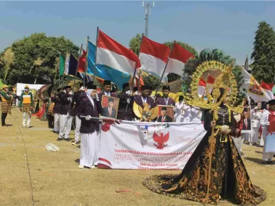 Karnaval Pawai Budaya  dalam Rangka Hut RI Ke-79 MA Islamiyah Senori Tahun 2024
